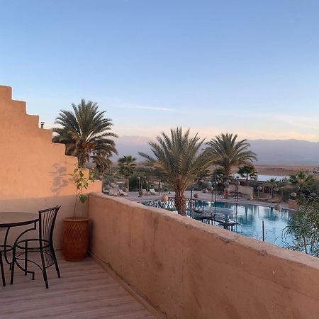 Les Jardins D Amizmiz 6 Piscines Bed & Breakfast Wawizelte Bagian luar foto