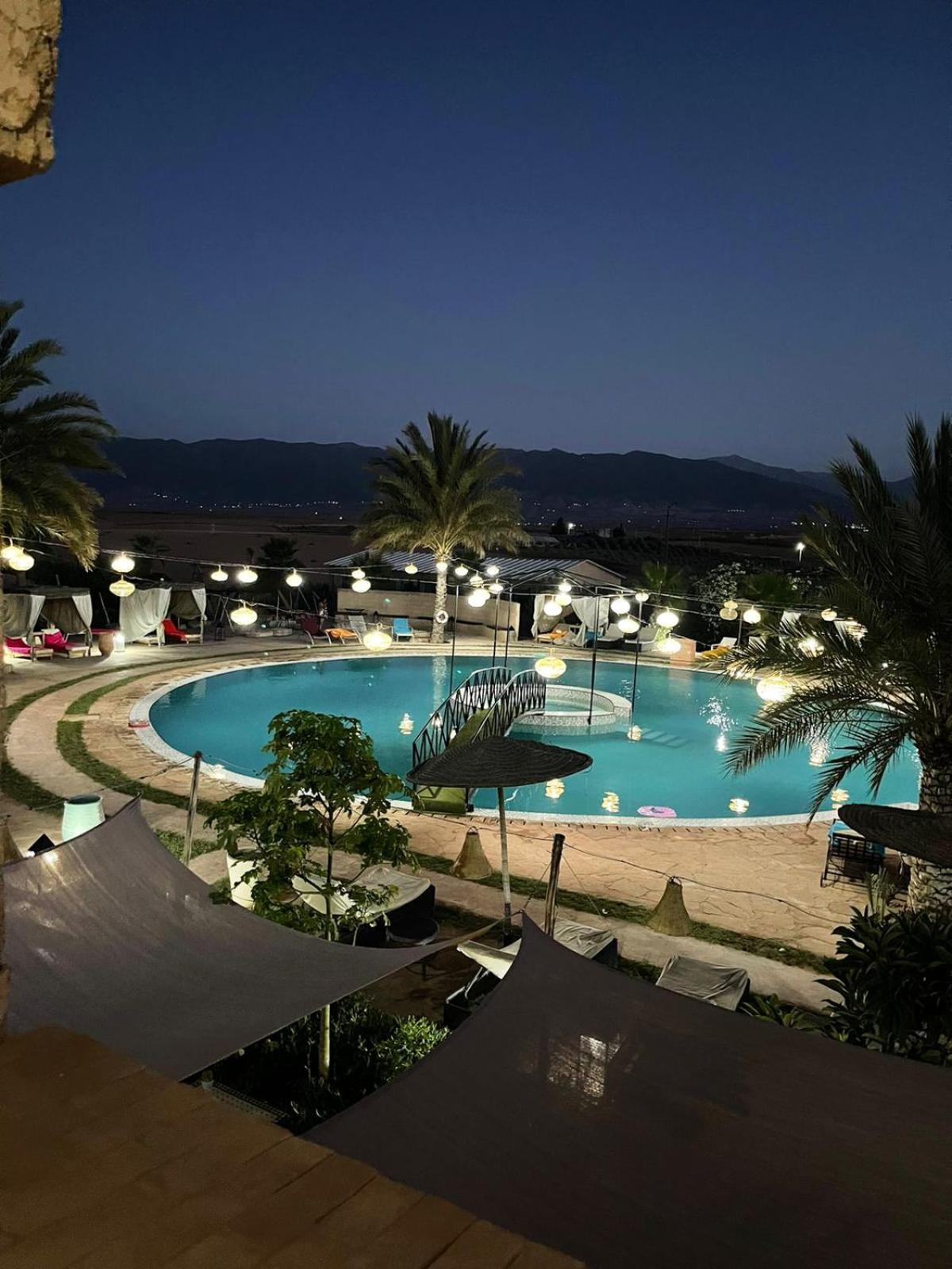 Les Jardins D Amizmiz 6 Piscines Bed & Breakfast Wawizelte Bagian luar foto