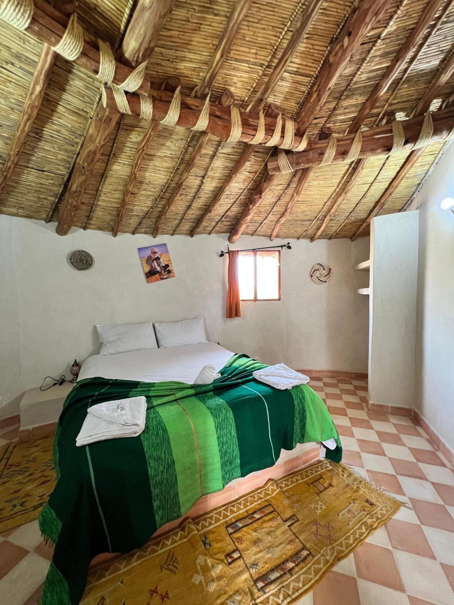 Les Jardins D Amizmiz 6 Piscines Bed & Breakfast Wawizelte Bagian luar foto