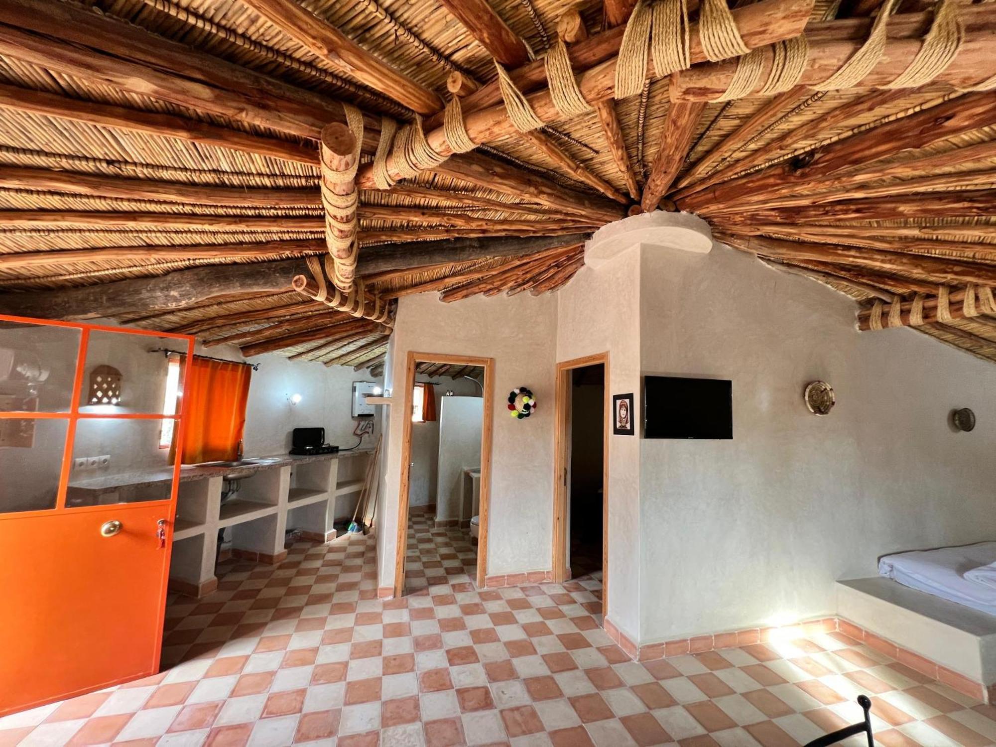Les Jardins D Amizmiz 6 Piscines Bed & Breakfast Wawizelte Bagian luar foto
