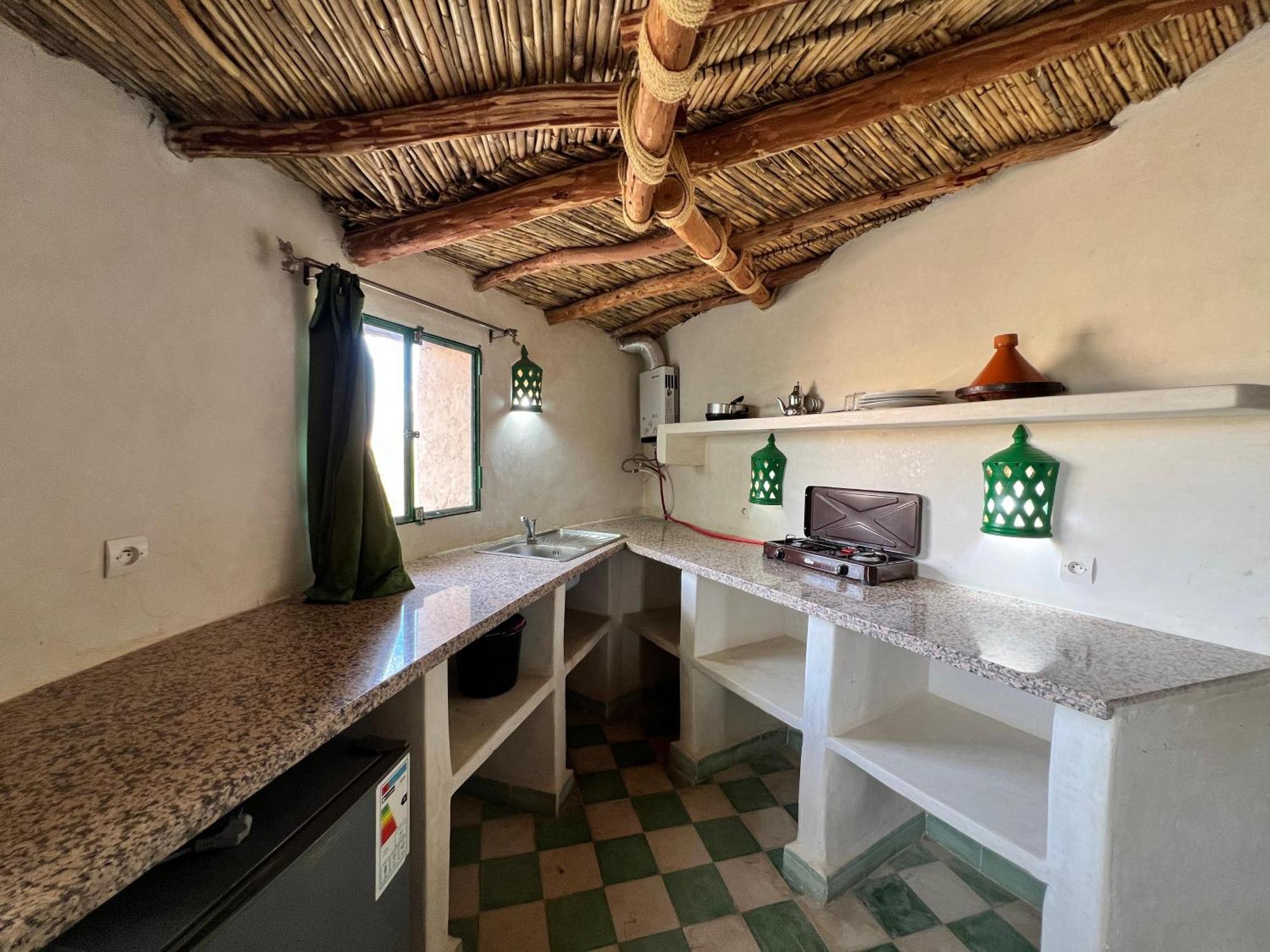 Les Jardins D Amizmiz 6 Piscines Bed & Breakfast Wawizelte Bagian luar foto