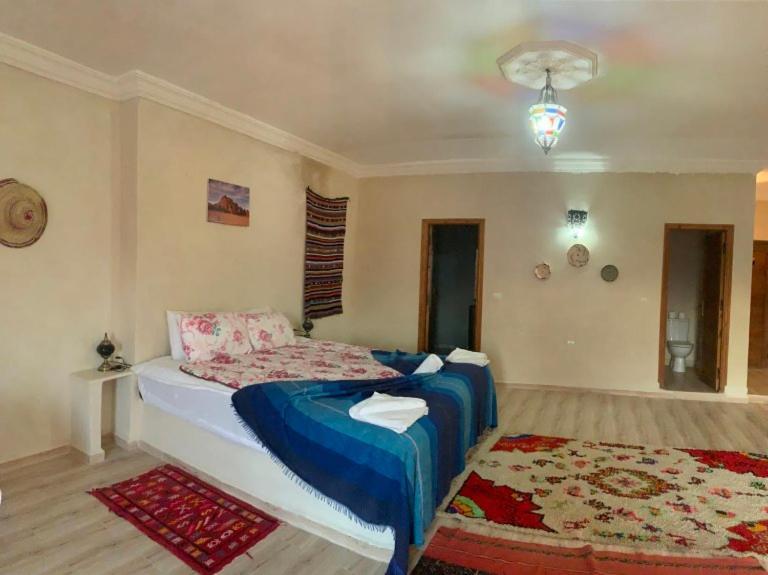Les Jardins D Amizmiz 6 Piscines Bed & Breakfast Wawizelte Bagian luar foto